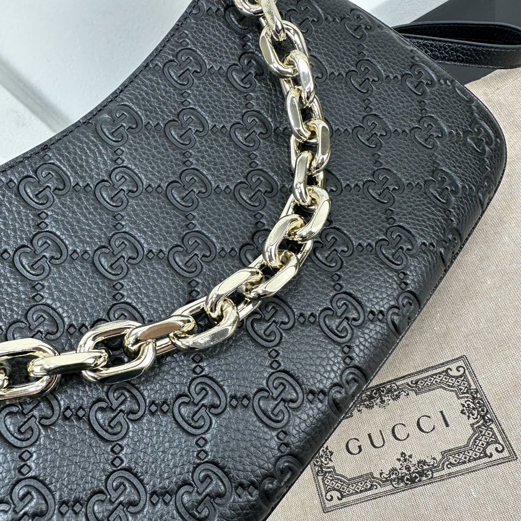 Gucci Hobo Bags